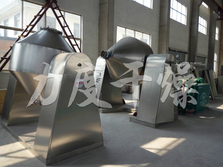 SZG系列雙錐回轉(zhuǎn)真空干燥機(jī)